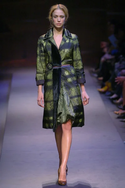 Look 1